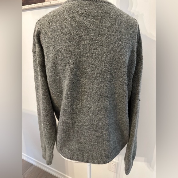 H&M pearl sweater ❤️ - Picture 6 of 6